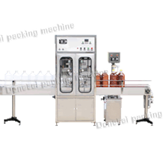 全自動(dòng)茶籽油灌裝機(jī)來襲，你還能淡定么？