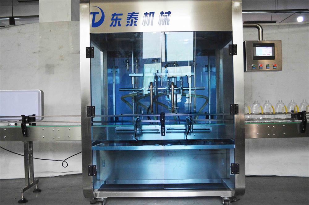 花生油灌裝機(jī)不知道怎樣選購(gòu)？那是你沒(méi)看這里